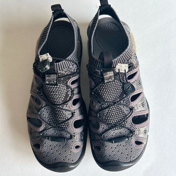 Keen Grey Black Textile Black Rubber Outsole Sneakers Sandals size 8. - Picture 4 of 14